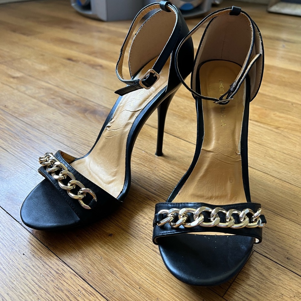 Open Toe Stiletto Heel w/ Chain Detail